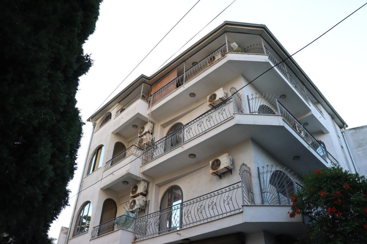 ~Villa Gloria~ Durrës Exteriör bild