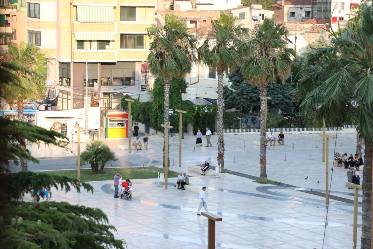 ~Villa Gloria~ Durrës Exteriör bild